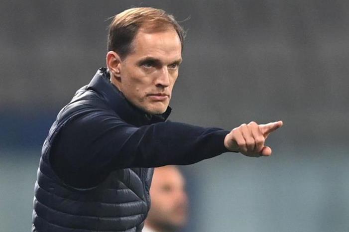 1225122020_3565531-000_8U33U4