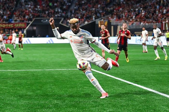 أرون-بوبيندزا-مهاجم-الزمالك-الجديد