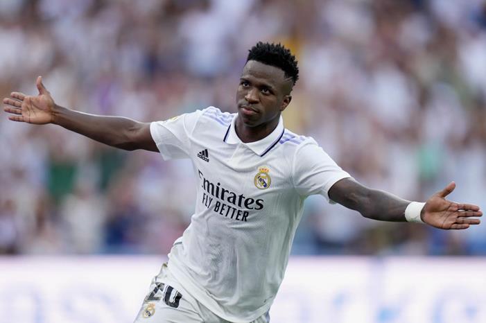 فينيسيوس-جونيور-1