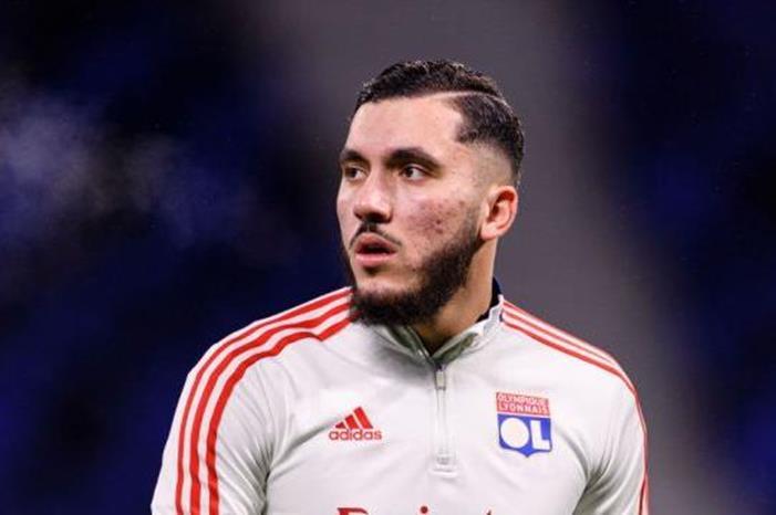 ريان شرقي لاعب نادي أولمبيك ليون الفرنسي