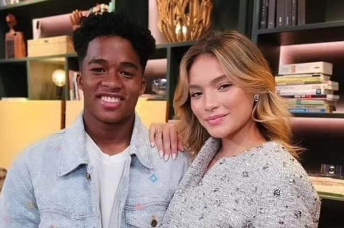 6831982e4c59b7486d4ef6fb