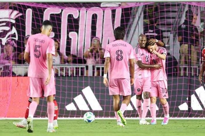 681726a442360410851352ff