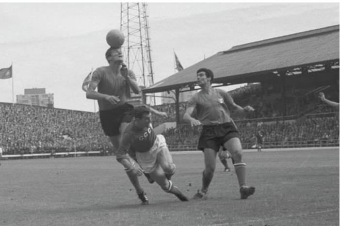 60b5fbee4c59b72ee30355de