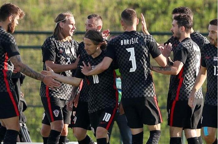 أرمينيا تفرض التعادل على وصيف كأس العالم 1622577243_521_Croatia-1-1-Armenia
