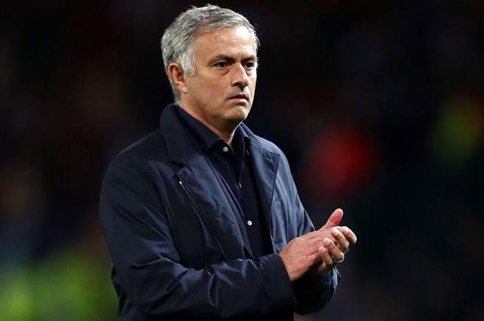 مورينيو معجب بإداء نجم منتخب إنجلترا  ويتوقع تألقه في يورو 2020 Mourinho-3