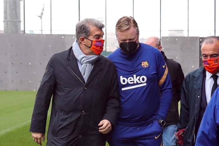 1290108317-لابورتا-وكومان5625