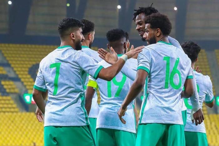 مواجهات مهمة للنشامى ،، السعودية تواجه أوزبكستان وفلسطين تلاقي اليمن منتخب-السعودية-اليوم