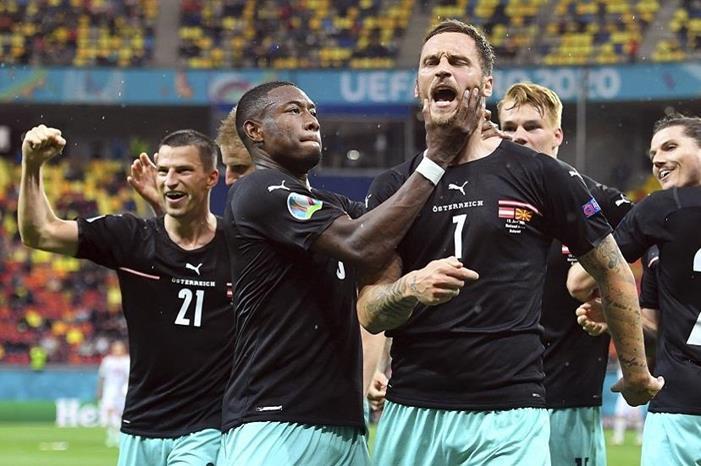 60c77a0942360442ea0ecb6e