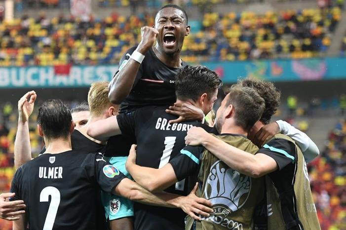 david-alaba-michael-gregoritsch-austria-vs-north-macedonia-euro-2020_k8ylgslnou61il4bb8y2l0n0_20210616142246