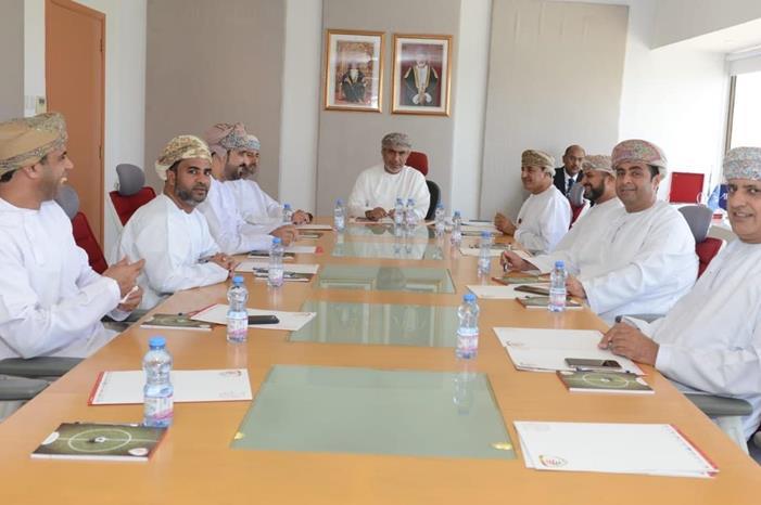 لجنة الانتخابات بالاتحاد العماني لكرة القدم تفتح باب الترشح ETZOukWWkAAVTIo