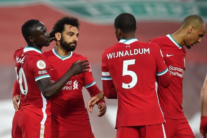 89831-احتفال-لاعبى-ليفربول