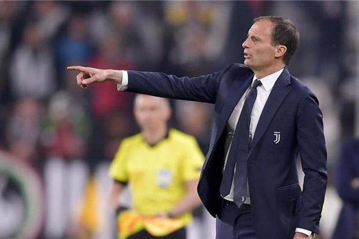 تاكيناردي ينصح يوفنتوس بضم نجم منتخب إيطاليا  238670