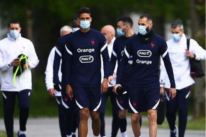 فاران يشتم زميله ويتشاجر مع آخر يورو 2020 af38a118-8cd4-43ea-878e-675b0834623a_16x9_600x338