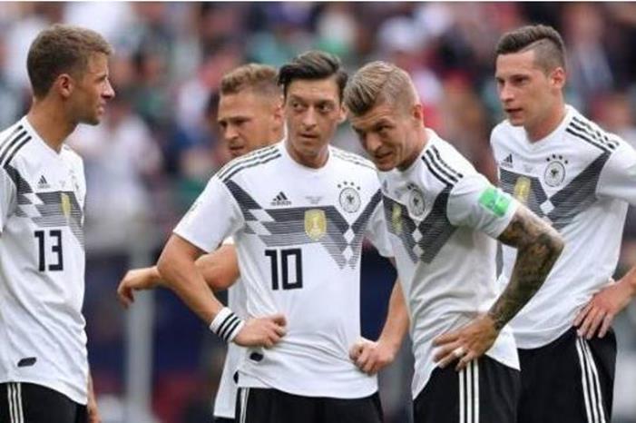 يورو 2020 ..  هل يكرر لوف سيناريو ألمانيا الكارثي في المونديال ؟ 16226213909206101