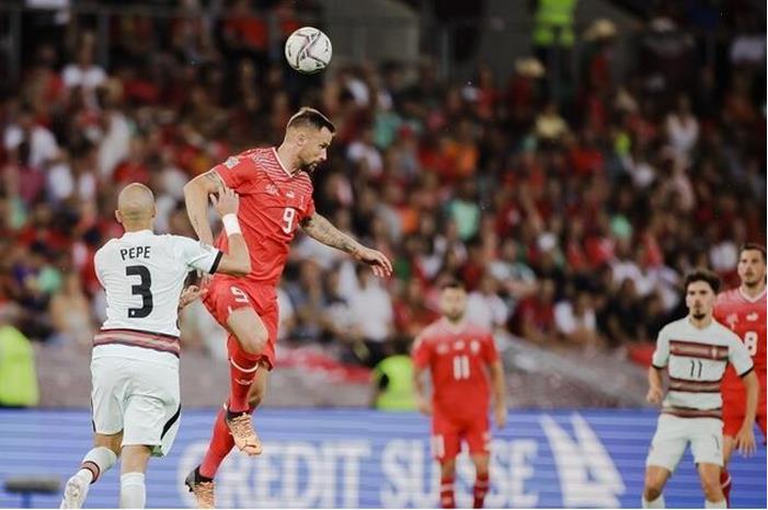 سويسرا تهزم البرتغال بهدف صاعق 62a6543f423604218538e879