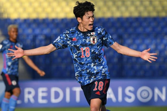 نجم المنتخب الياباني يشدد على أهمية المحافظة على التركيز Yuito-Suzuki--Japan-v-Korea-Republic-Qfinal