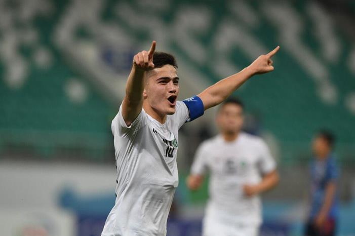 أوزبكستان تتحدى السعودية في النهائي الآسيوي Jasurbek-Jaloliddinov-Uzbekistan-v-Japan-Sfinal