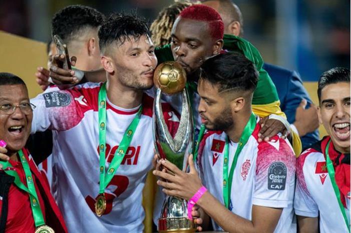 الكاف يهدد الوداد المغربي بالحرمان من المشاركة في دوري أبطال إفريقيا 62ada27a4c59b7640c05a7eb