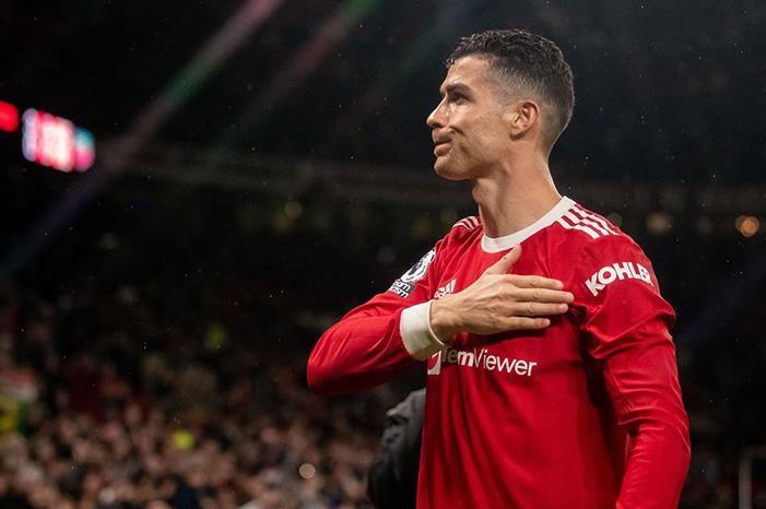 Cristiano-Ronaldo-with-indication-of-whereabouts