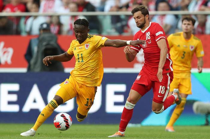 b73d08b9-c342-4e2d-8000-a7f4f3c64f3f