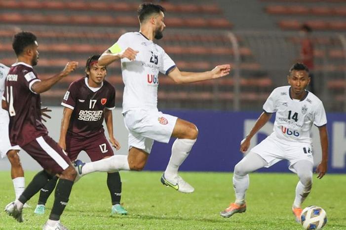 لا غالب ولا مغلوب في الصدام الماليزي الأندونيسي PSM-v-KL-CIty---3