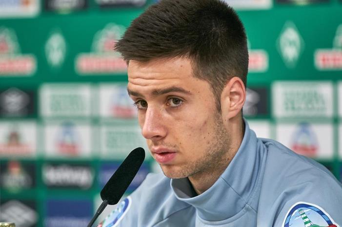 gumzmedia-4982__v-1280x720_c-1637770943323