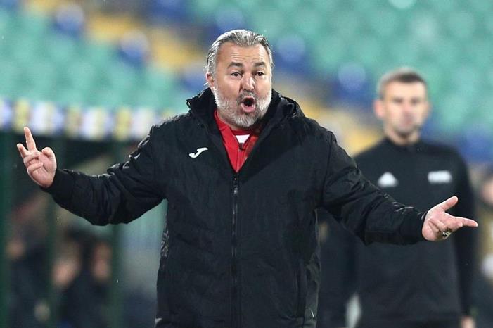 4305968-2021-10-12T192335Z_754337848_UP1EHAC1HV970_RTRMADP_3_SOCCER-WORLDCUP-BGR-NIR-REPORT