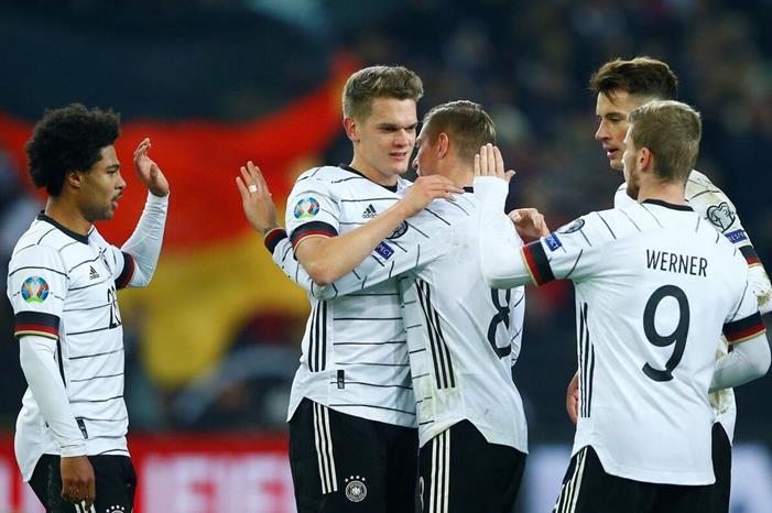 التشكيل المتوقع لقمة ألمانيا وإنجلترا 1043433929_0_0_2892_1636_1400x0_80_0_0_067dd16123894d5b8d7a2547fea1cd8c