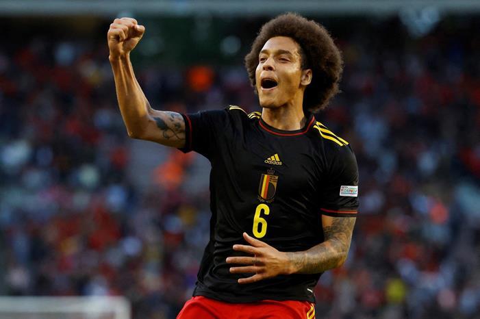 أكسل-فيتسل-لاعب-منتخب-بلجيكا