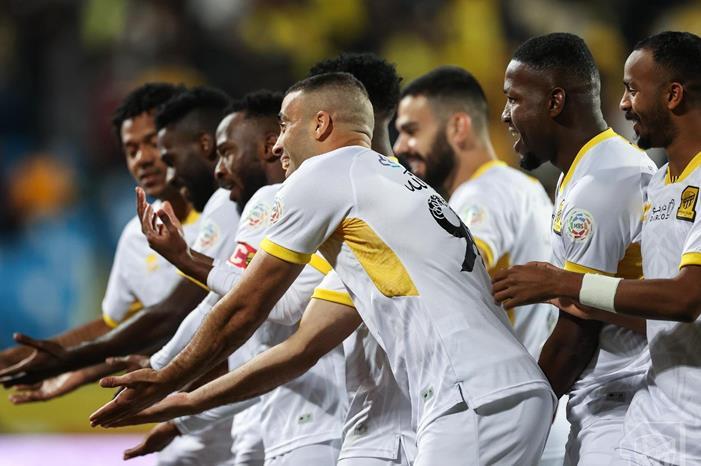 قرار منتظر من نادي الاتحاد بشأن الأجانب في ميركاتو الصيف FLz6u2xXMAMDoHm