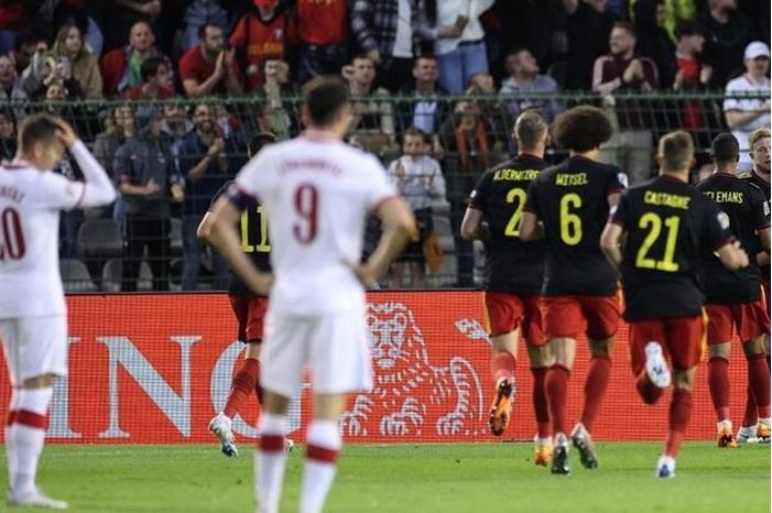 ليفاندوفسكي يفتح باب النيران على شباك منتخب بلاده 62a117124c59b74c9e6d6ead