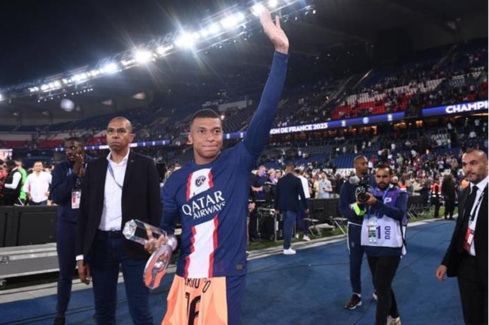 مبابي يشعل سوق الانتقالات بقرار مفاجئ 6487950d4236046cb31ce1b5