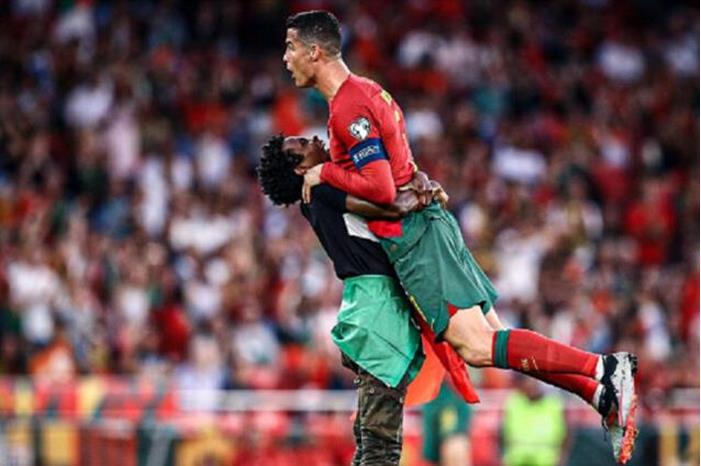 648ebd394c59b777776d718a