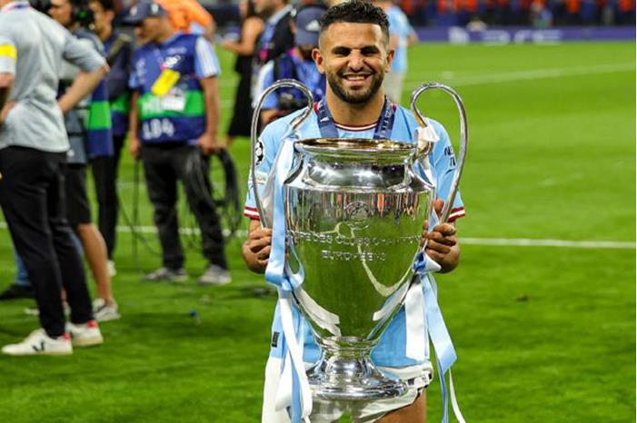 محرز يرد على أنباء انتقاله للدوري السعودي 648db8f74236044622024f34