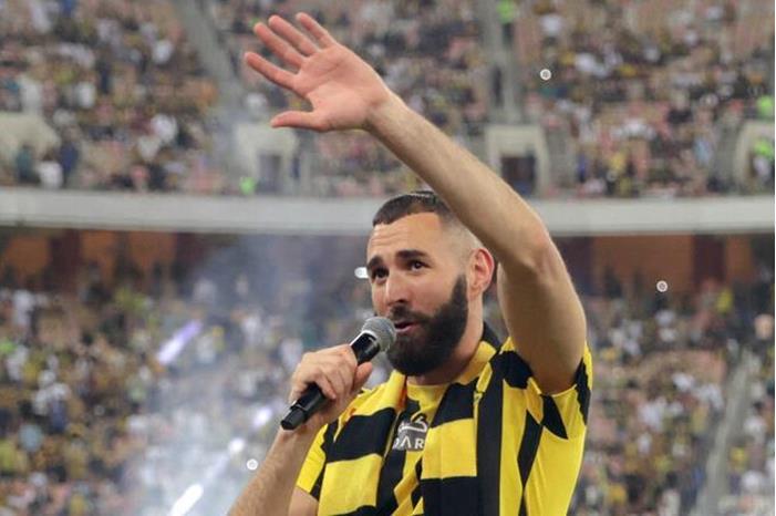 648fdf2f4236043cc649e30f