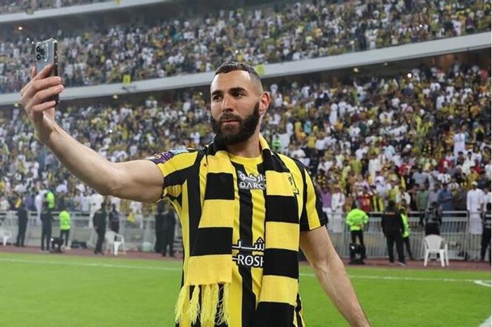 تصرف غريب.. بنزيما يفاجئ جماهير ريال مدريد مجددا (صورة) 649614f142360416114059f3