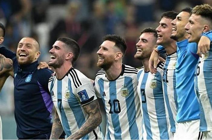 192-145441-argentina-list-pablo-maffeo-messi_700x400