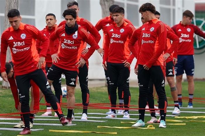 كوبا أمريكا.. إعلان قائمة منتخب تشيلي 2024614114516972S6