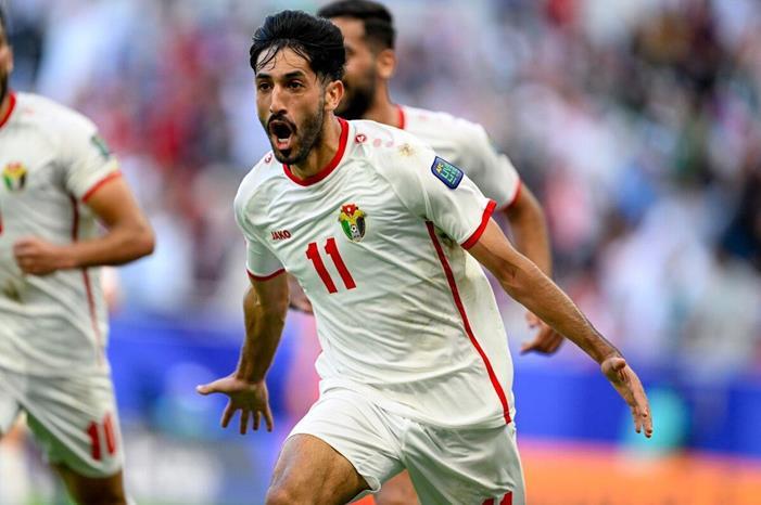 هل وقع يزن النعيمات للأهلي المصري مقابل 2 مليون دولار؟ Jordan-v-Korea-Republic-Match-(9)