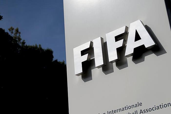 فيفا يمنع 16 نادياً سعودياً من القيد في الانتقالات الصيفية - أسماء large_20220623101052_1655968252.1343