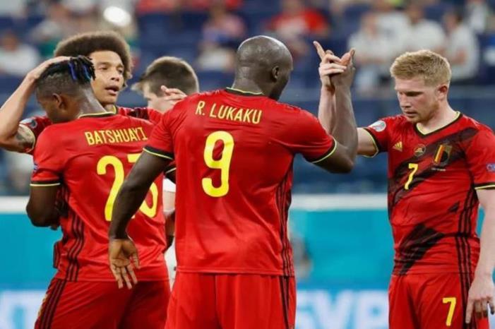 منتخب بلجيكا يقابل رومانيا بأمم أوروبا 5