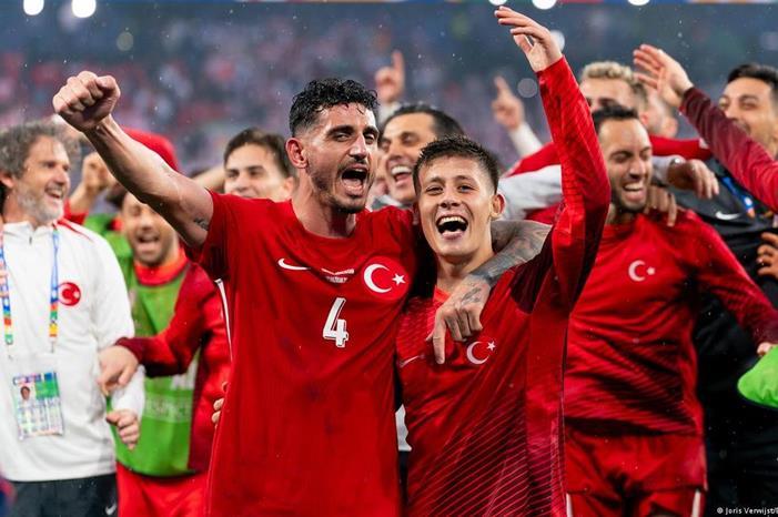 مواجهة قوية بين تركيا والتشيك لحسم التأهل 69411293_605