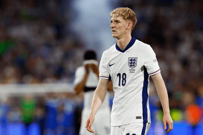 غوردون لاعب إنجلترا يتعرّض لجروح بعد سقوطه من دراجة 1719521964245_3883ed3e-b54d-405b-a2ba-b2557fba31f7.1080