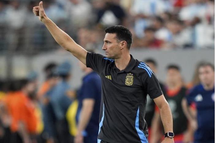 منتخب الأرجنتين يستقر على بديل مدربه سكالوني في مواجهة بيرو 667f338d4c59b76c365ec0cd