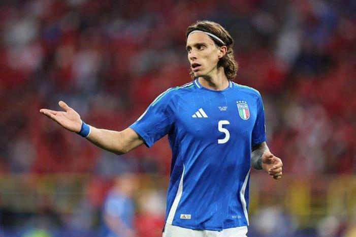 حقيقة اهتمام ليفربول بضم نجم منتخب إيطاليا 1719065338