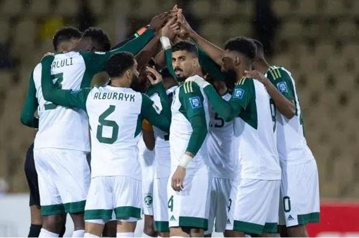 المنتخب السعودي يُغادر إلى باكستان 3