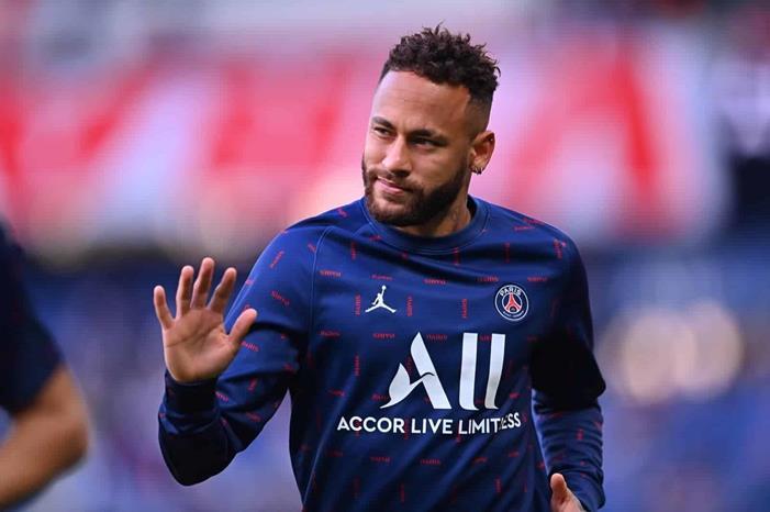 برسالة مقتضبة.. نيمار يعلق على إنجاز سان جيرمان التاريخي نجم-فريق-باريس-سان-جيرمان-نيمار-جونيور