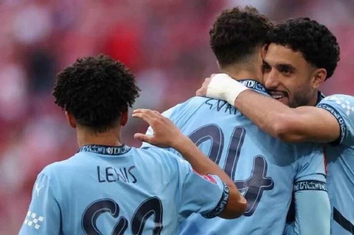 "من أصول عربية".. من هو اللاعب الذي وافق على الانتقال إلى مانشستر سيتي؟ 683c2cad4c59b74fbb2ffd4f