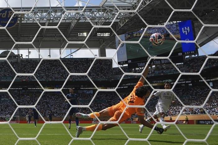 685331714c59b77ee77c83f2