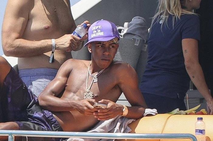 686263c1423604624c0fd837